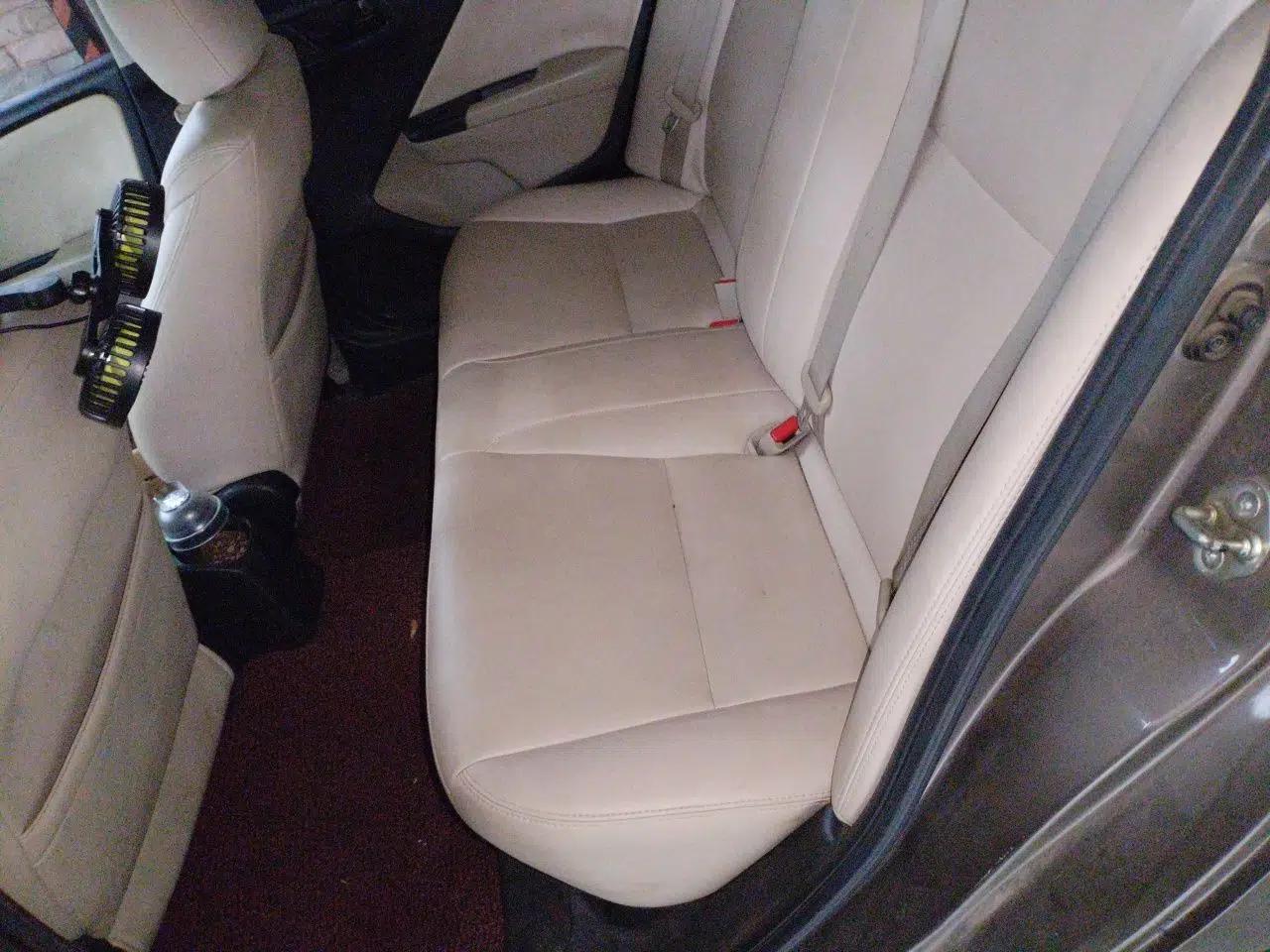 Honda Greiz 2016 1.5L CVT Classic Edition — миниатюра 17