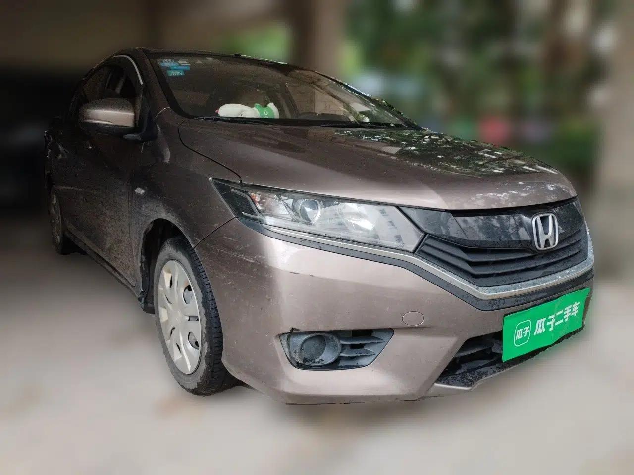 Honda Greiz 2016 1.5L CVT Classic Edition — миниатюра 3