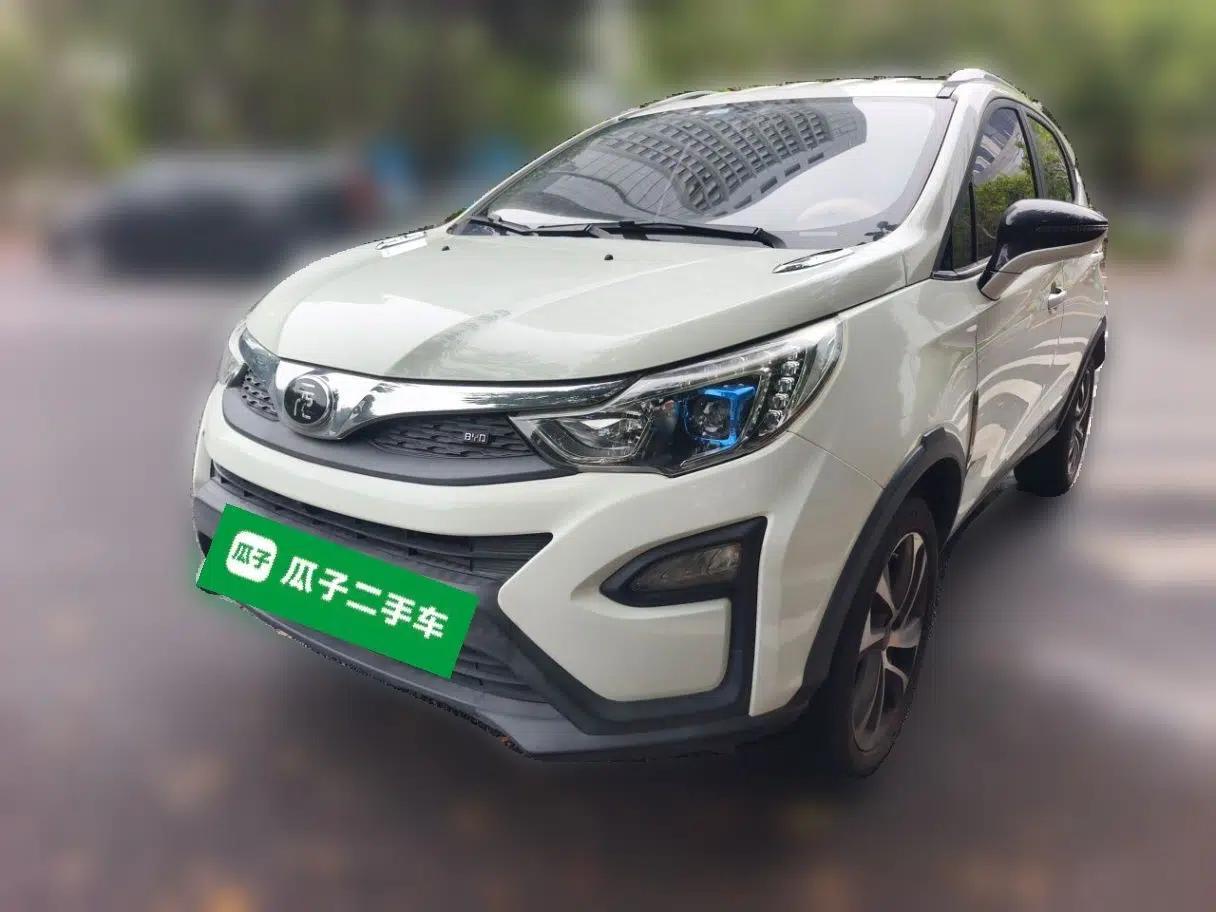 BYD Yuan 2016 1.5L Manual Luxury Model — миниатюра 1