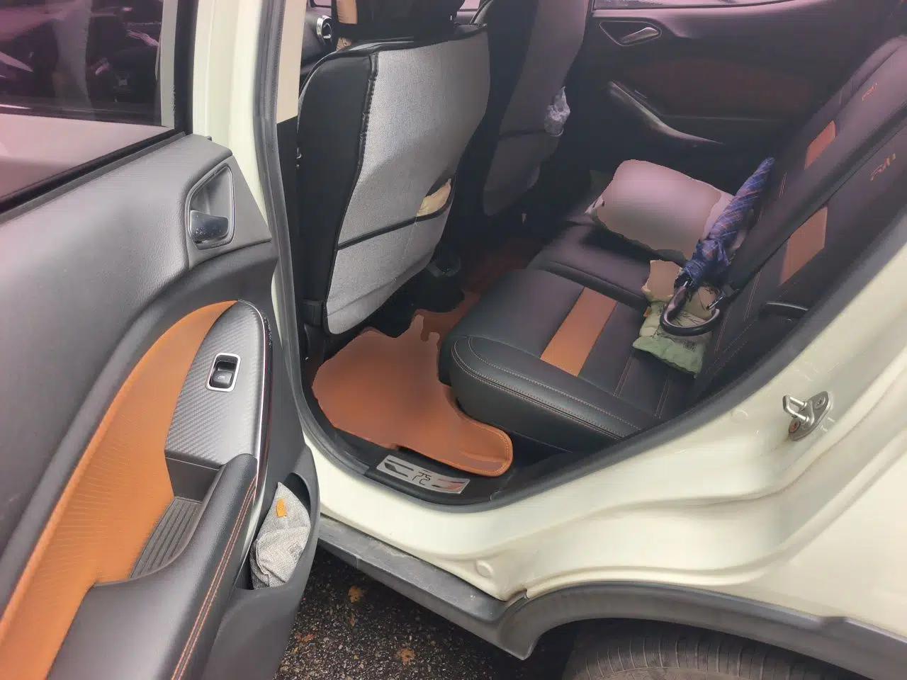 BYD Yuan 2016 1.5L Manual Luxury Model — миниатюра 14