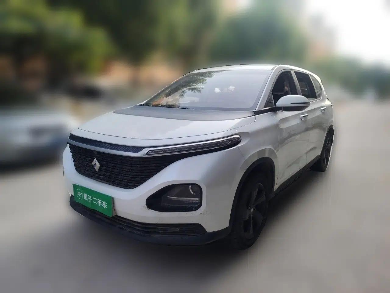 Baojun RM-5 2019 1.5T Manual Elite Version with 24-Hour Online Service 7 Seats — миниатюра 1