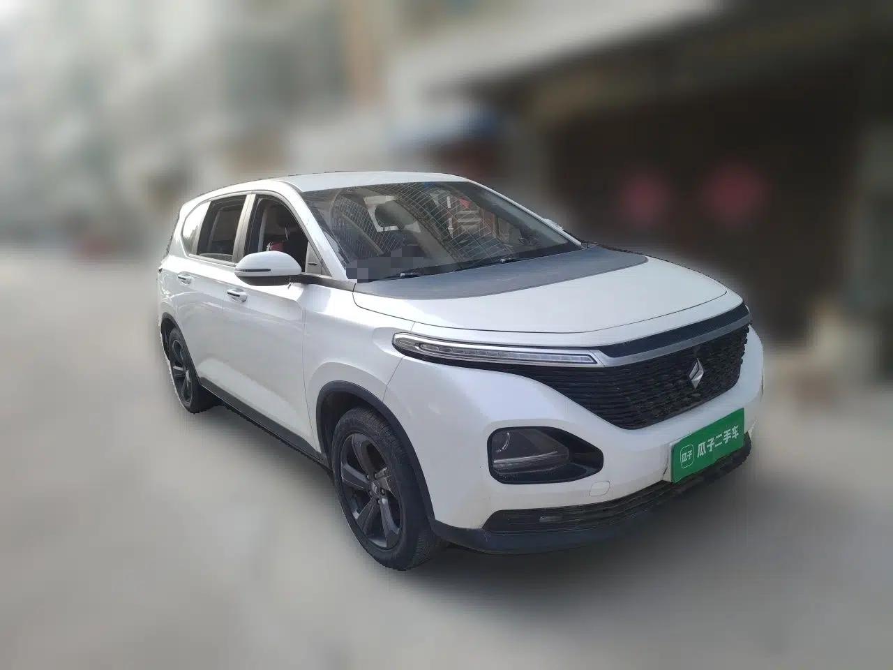 Baojun RM-5 2019 1.5T Manual Elite Version with 24-Hour Online Service 7 Seats — миниатюра 3