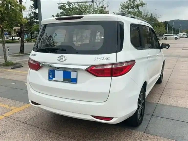 Changan Oushang A600 2016 1.5L Manual Deluxe 7-Seater — миниатюра 4