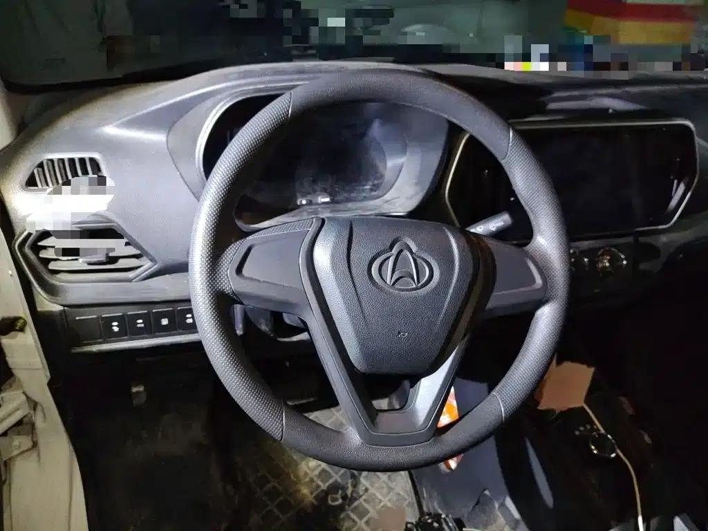 Changan Ruixing EM60 2025 Passenger Edition Comfort 7-seater 300km/h Hatchback — миниатюра 3