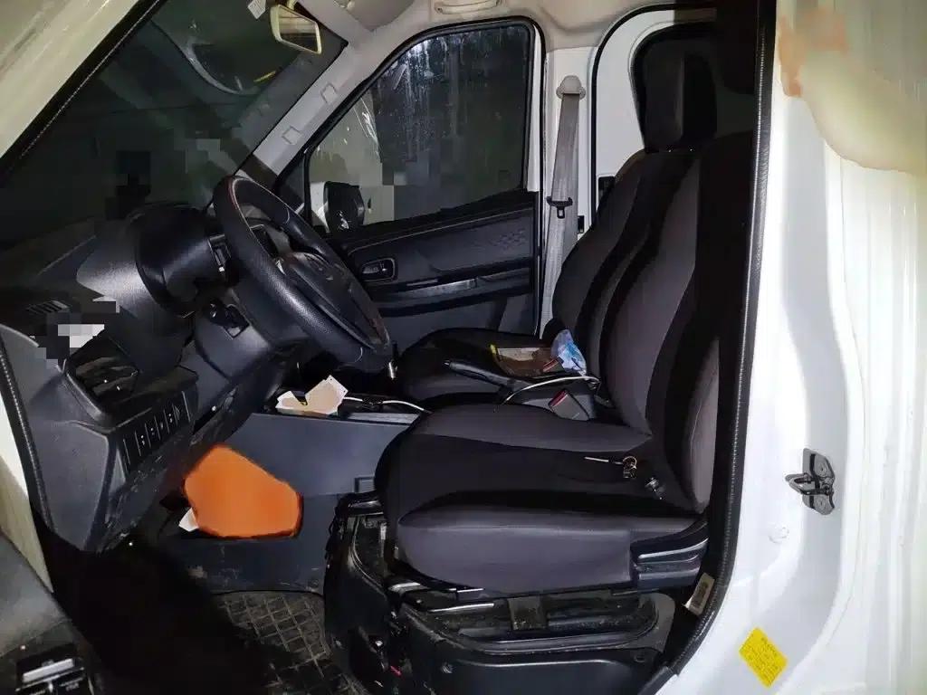 Changan Ruixing EM60 2025 Passenger Edition Comfort 7-seater 300km/h Hatchback — миниатюра 8