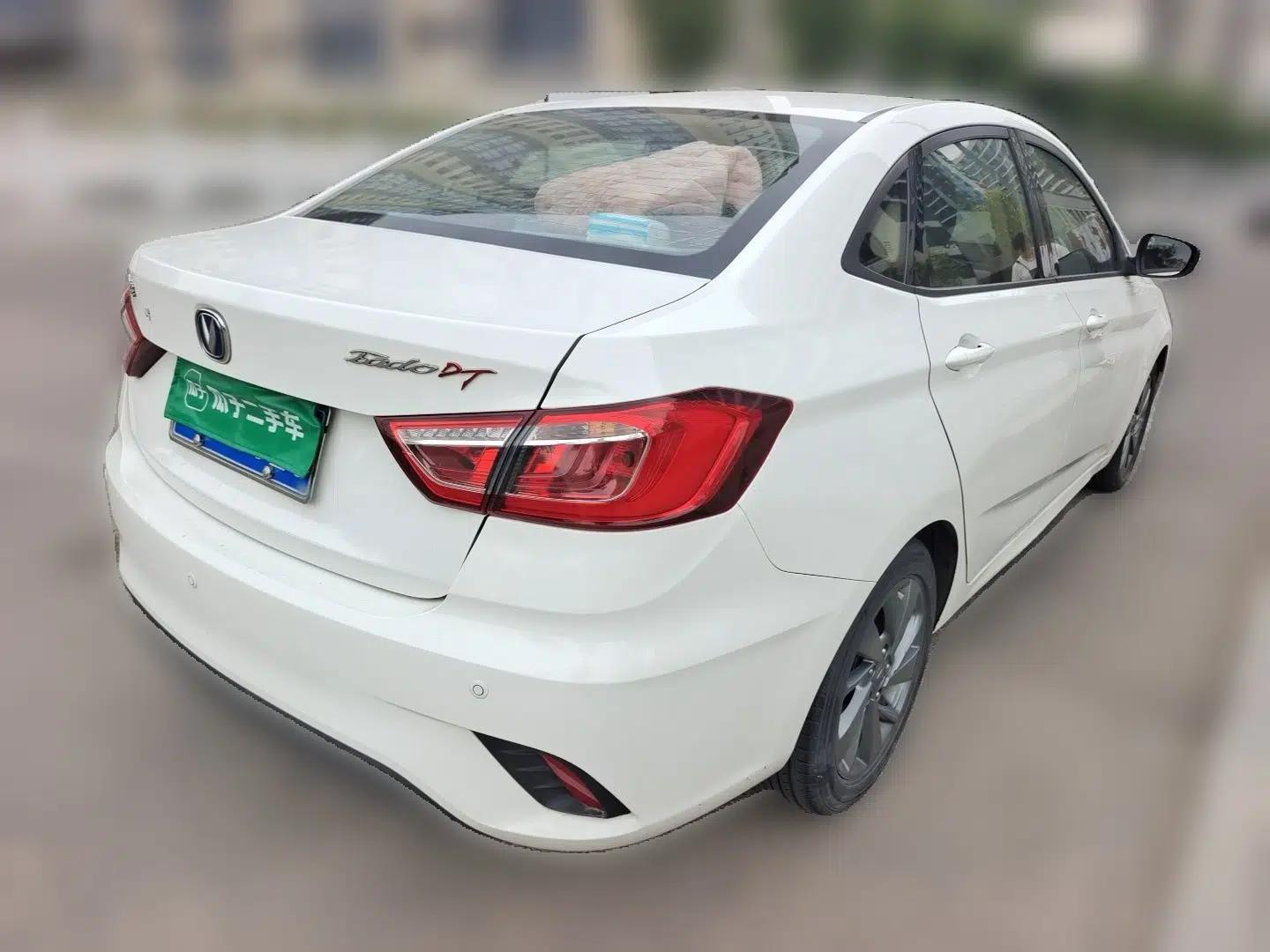 CHANGAN Eado DT 2018 1.6L Manual Enjoyment Model — миниатюра 6