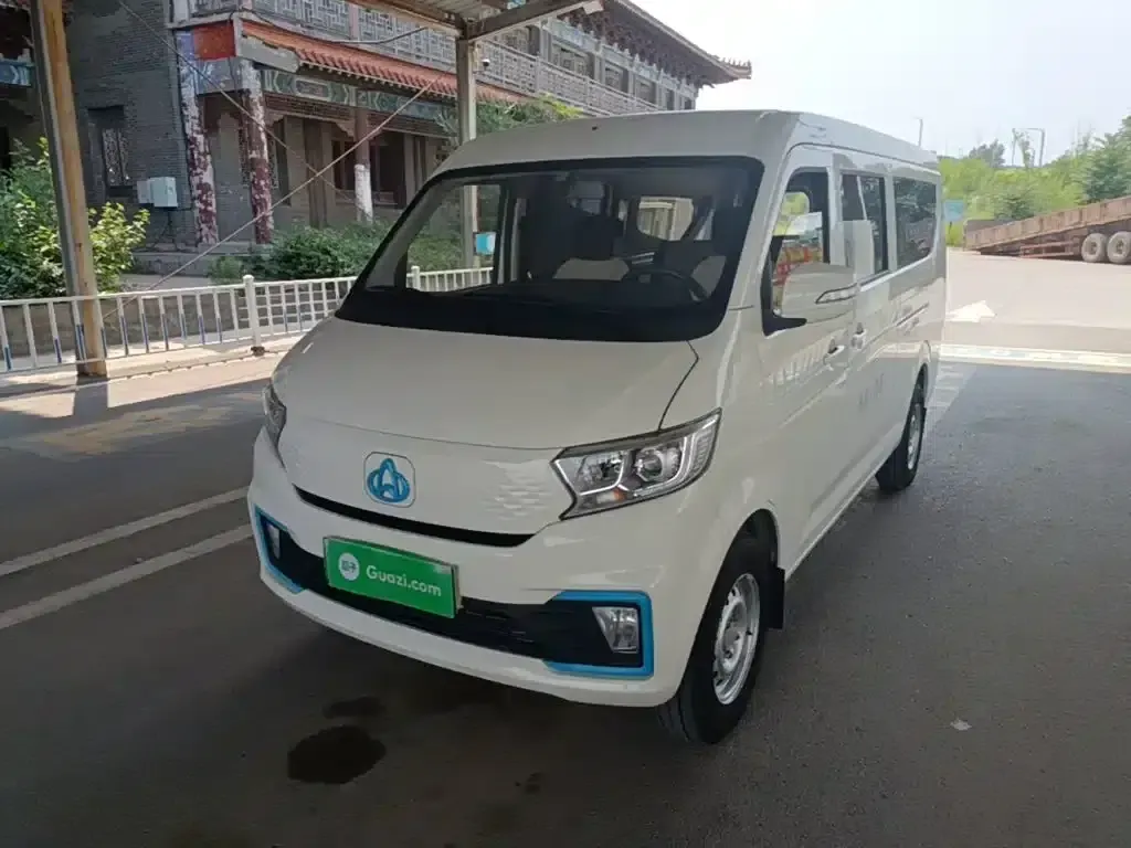 CrossStar V5 EV 2025 Model, 323km/h, Smart Enjoyment Edition, 6 Seats, 41.87kWh — миниатюра 1