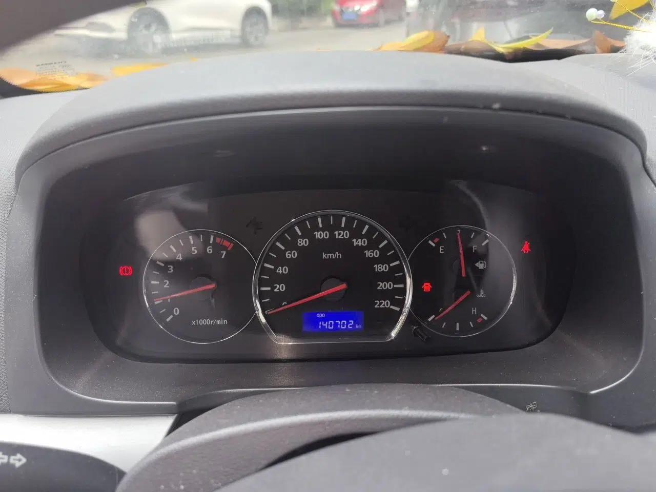 CHANGAN Alsvin V5 2012 1.5L Manual Dream Edition — миниатюра 11