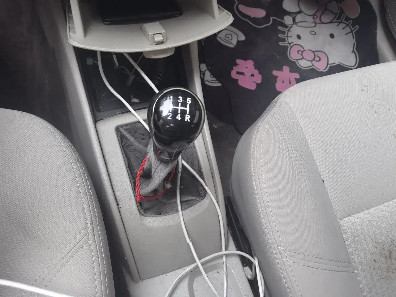 CHANGAN Alsvin V5 2012 1.5L Manual Dream Edition — миниатюра 14