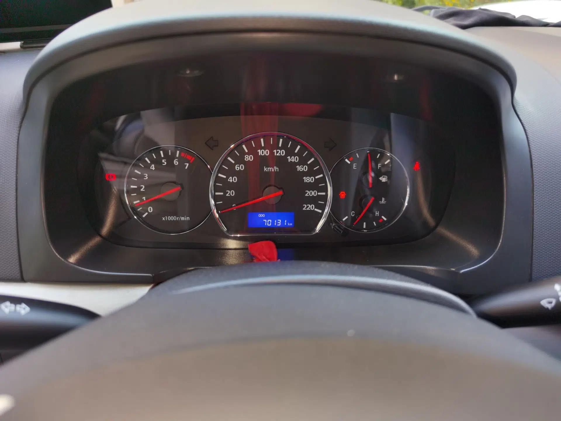 CHANGAN Alsvin V5 2012 1.5L Manual Dream Edition — миниатюра 12