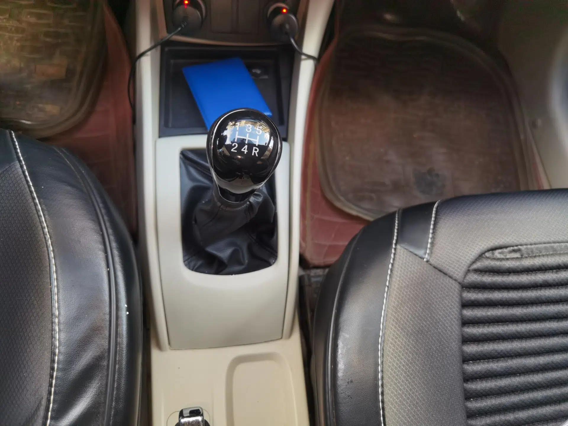 CHANGAN Alsvin V5 2012 1.5L Manual Dream Edition — миниатюра 14