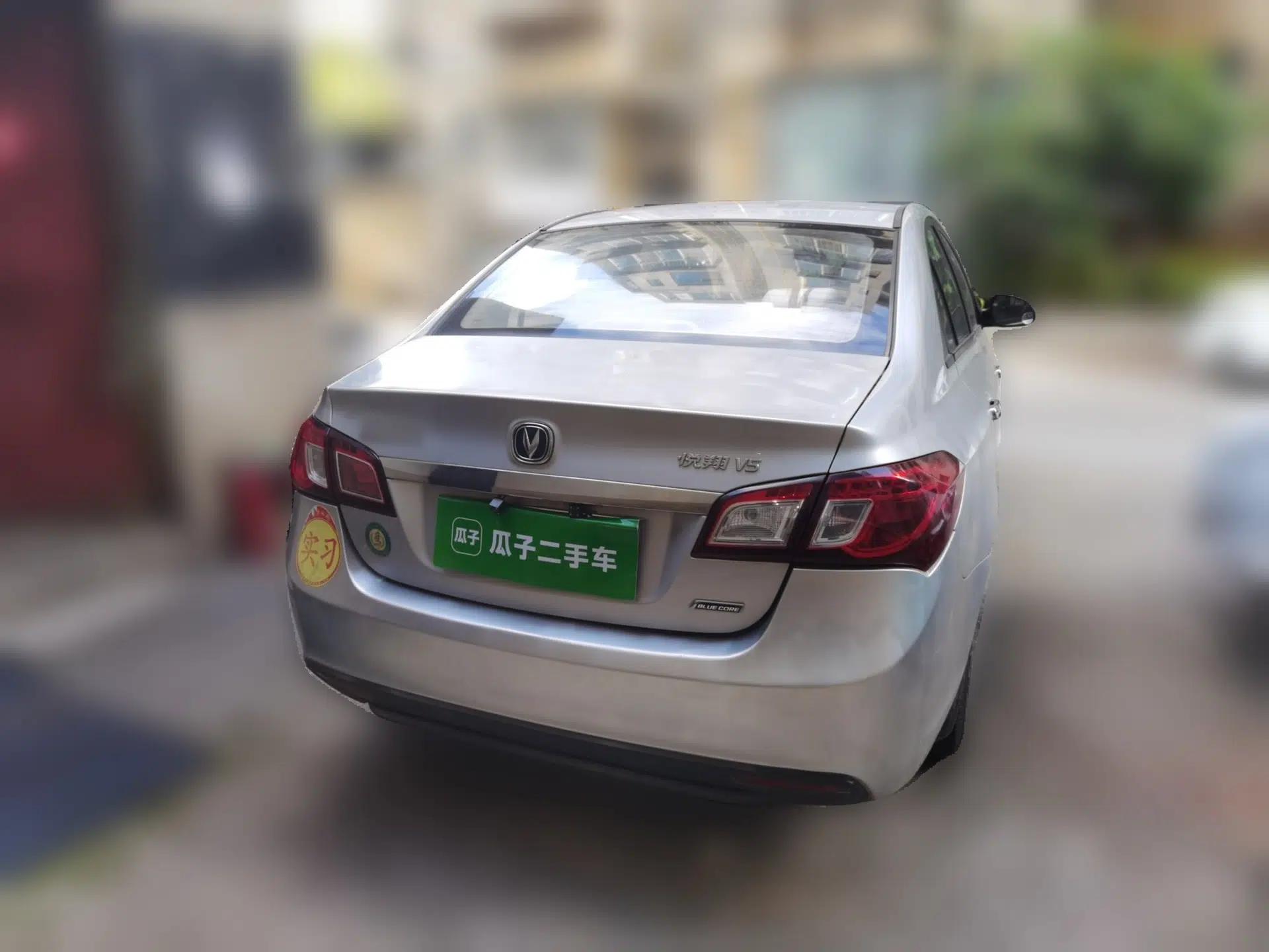 CHANGAN Alsvin V5 2012 1.5L Manual Dream Edition — миниатюра 6
