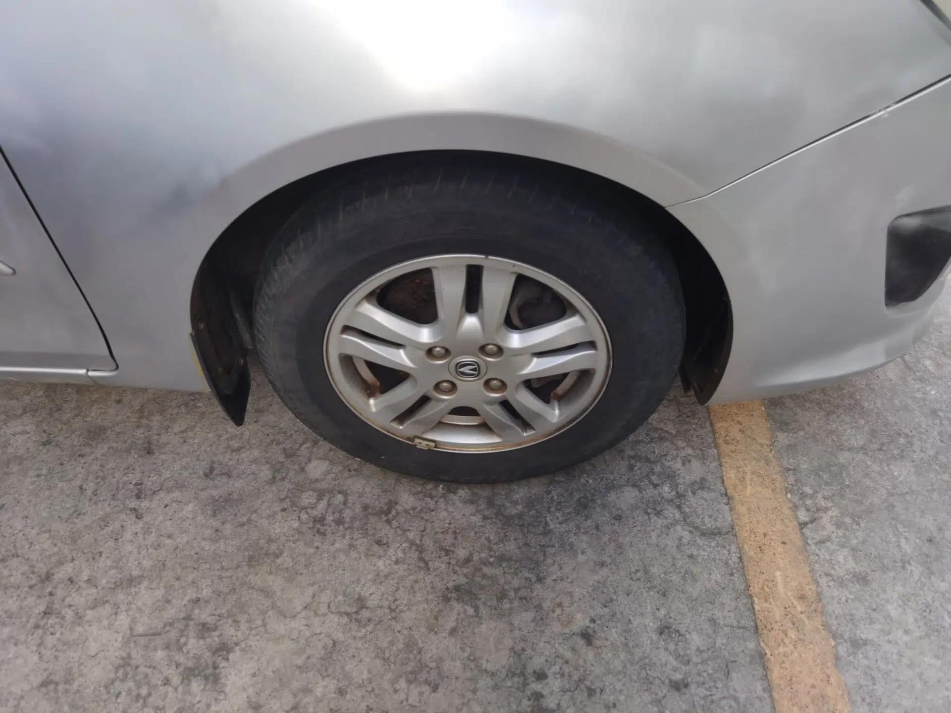 CHANGAN Alsvin V5 2012 1.5L Manual Dream Edition — миниатюра 8