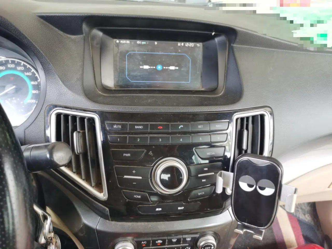 Great Wall C30 2015 1.5L AMT Comfort Model — миниатюра 13