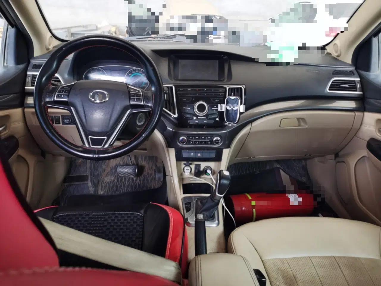 Great Wall C30 2015 1.5L AMT Comfort Model — миниатюра 9