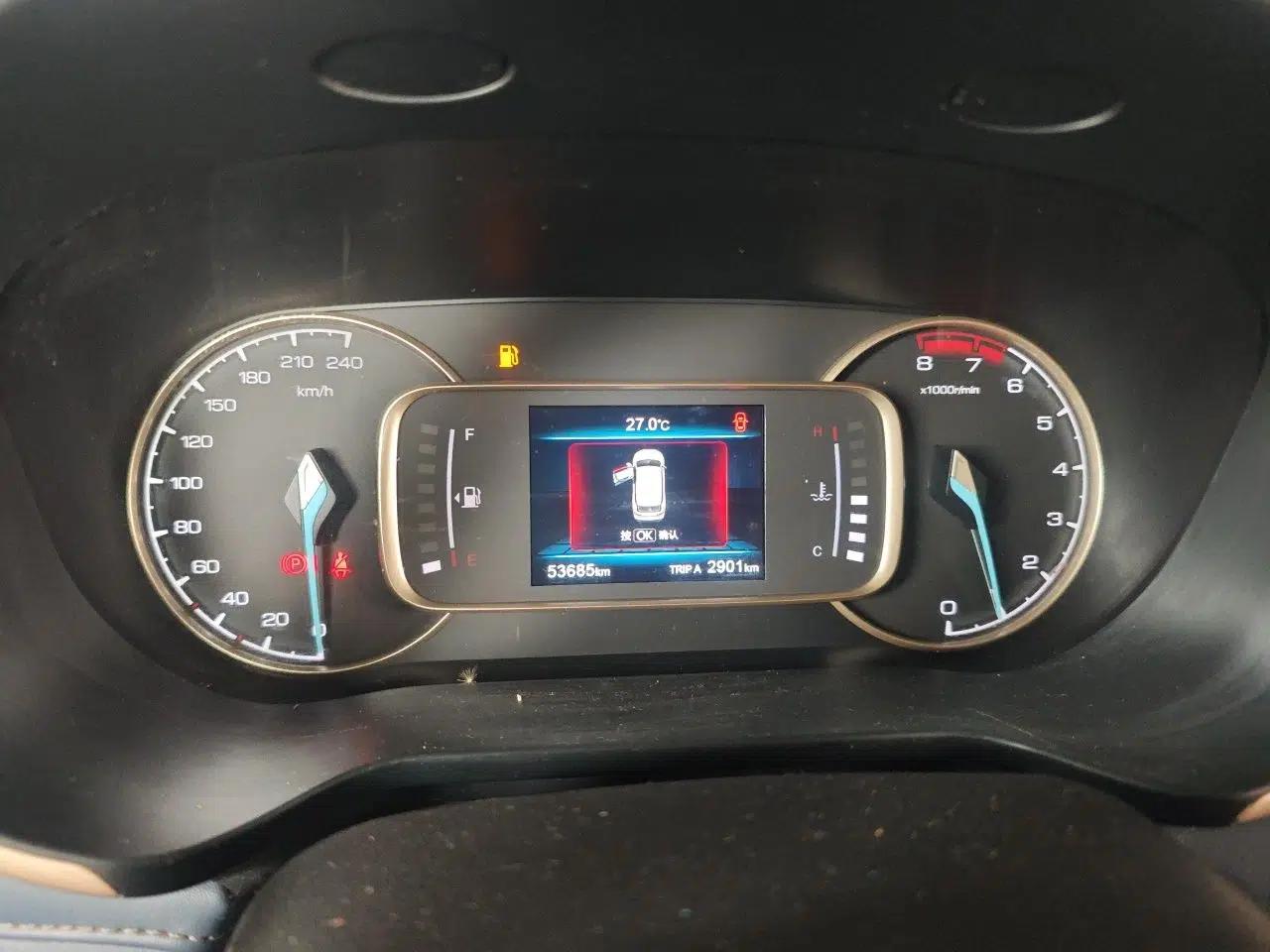 CHANGAN OSHAN COS1 2018 1.5T Manual Comfort 7-Seater — миниатюра 11