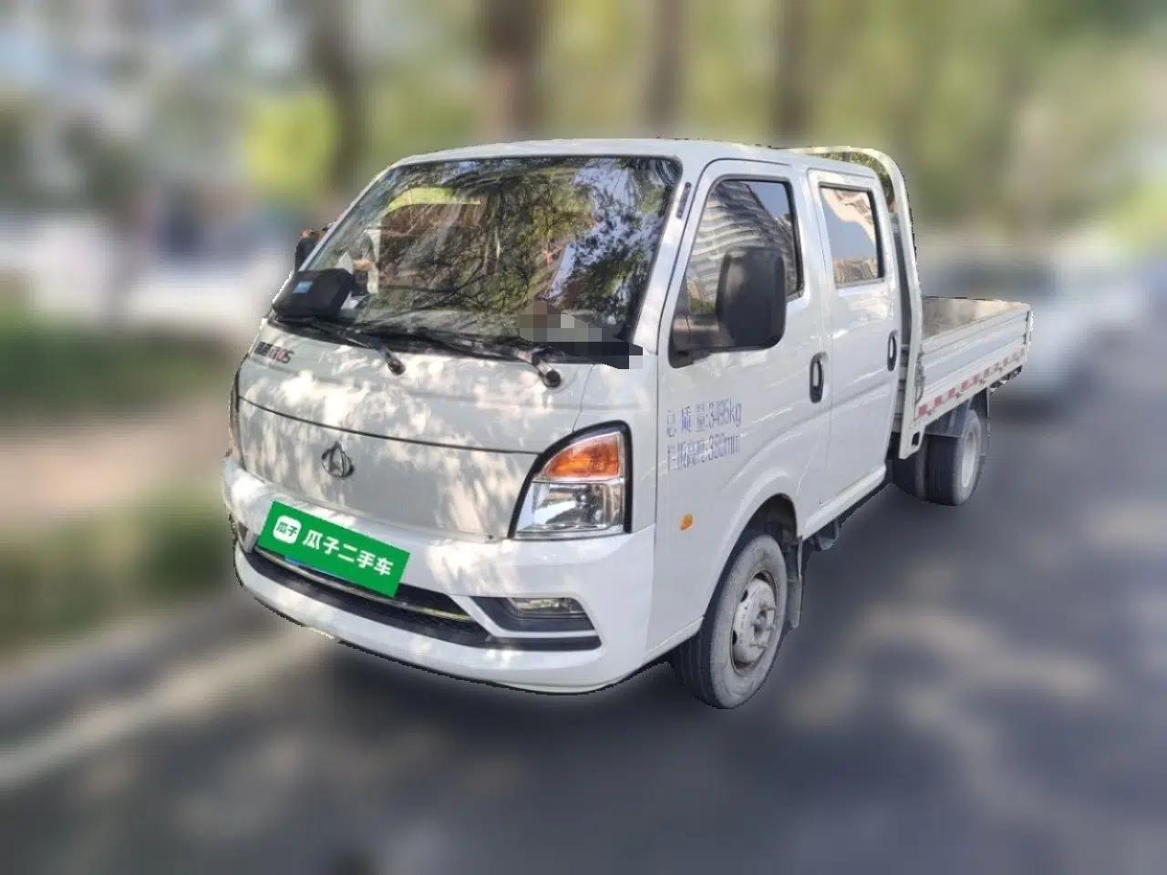 CHANGAN KUAYUE Zhe D5 2021 1.6L Comfort Edition Double-Cab Flatbed with Dual Rear Wheels 3050mm Cargo Bed DAM16KL — миниатюра 1