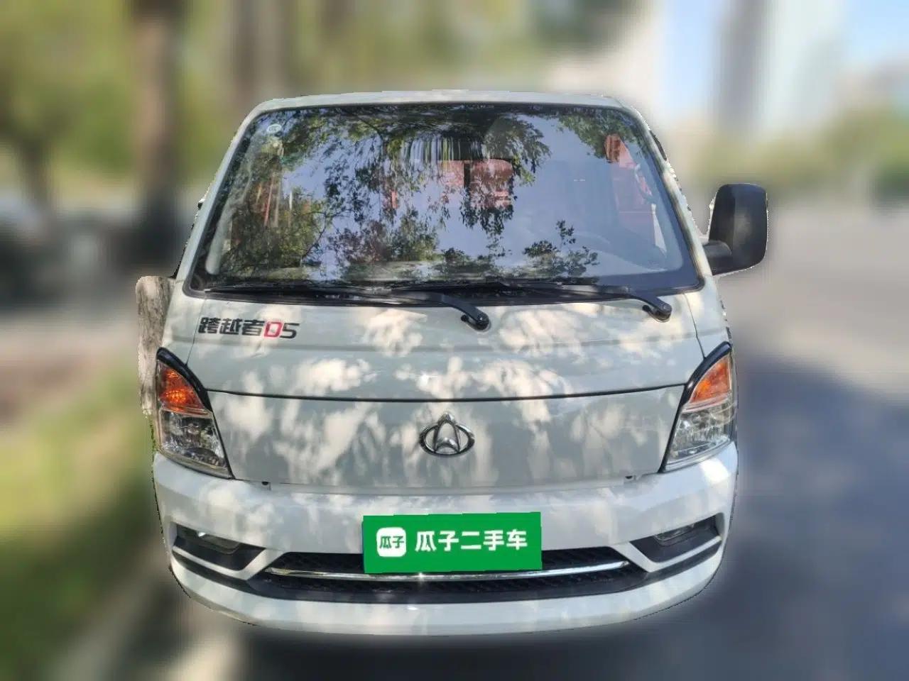 CHANGAN KUAYUE Zhe D5 2021 1.6L Comfort Edition Double-Cab Flatbed with Dual Rear Wheels 3050mm Cargo Bed DAM16KL — миниатюра 2