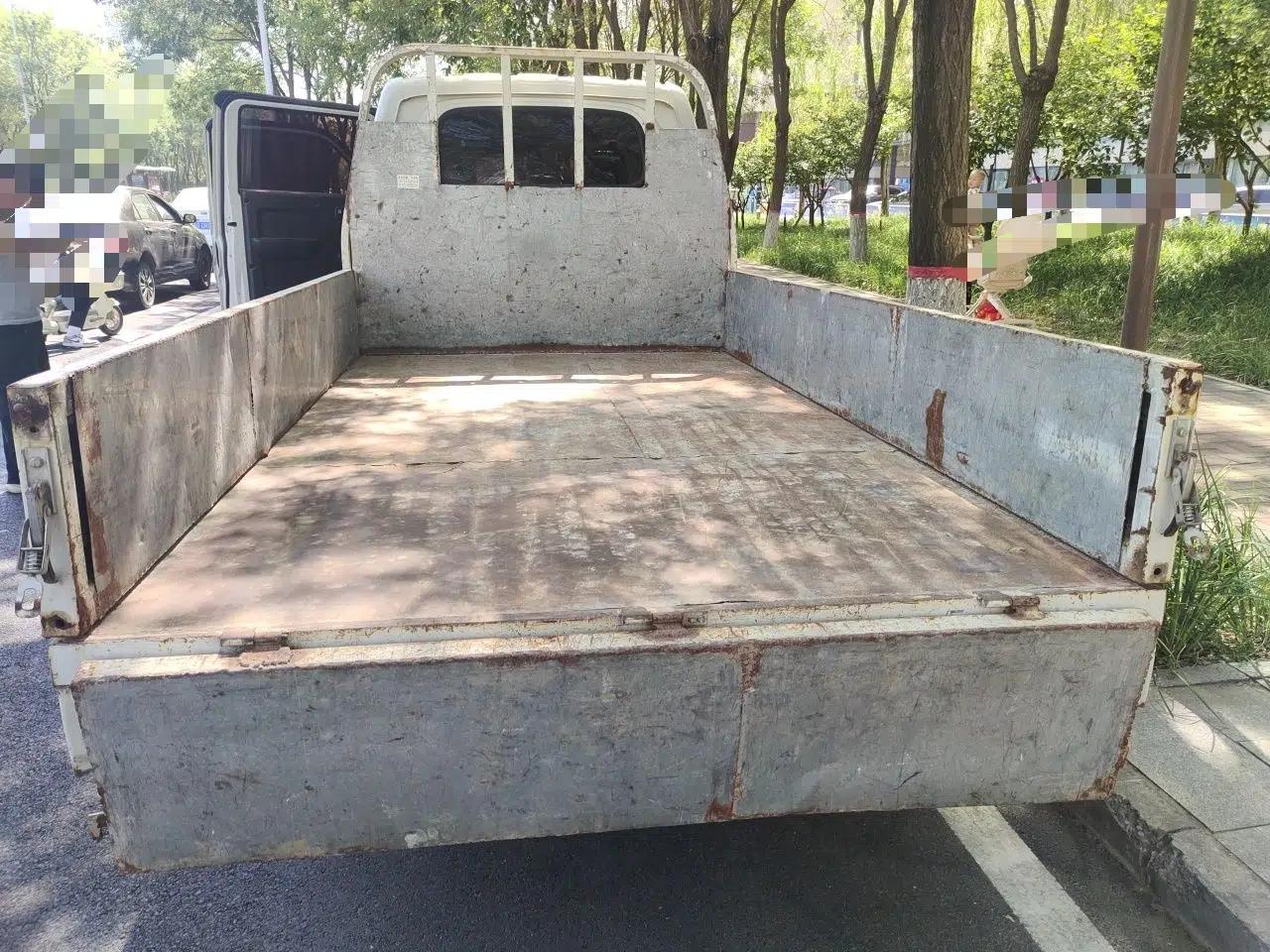 CHANGAN KUAYUE Zhe D5 2021 1.6L Comfort Edition Double-Cab Flatbed with Dual Rear Wheels 3050mm Cargo Bed DAM16KL — миниатюра 19