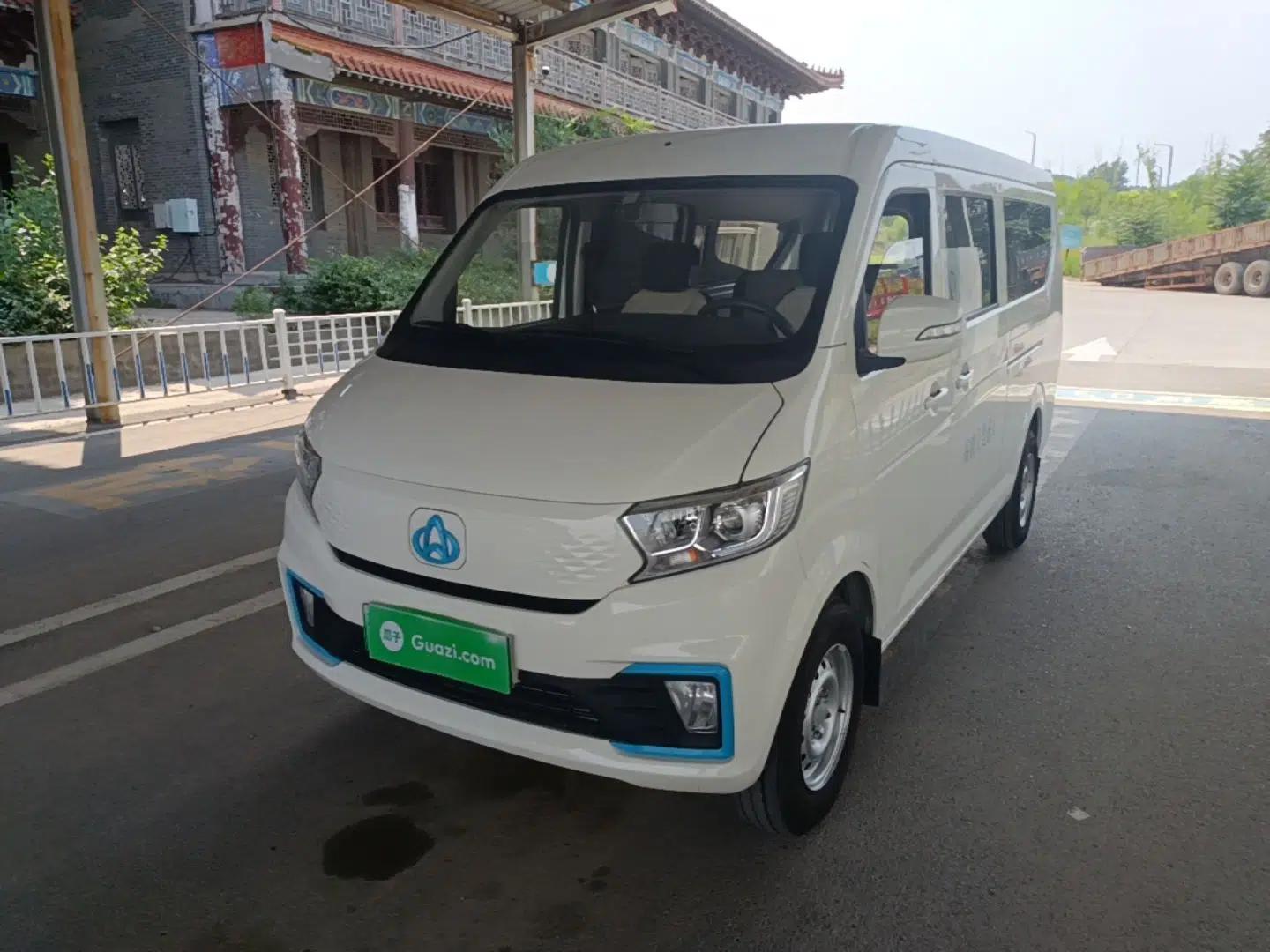 CHANGAN KUAYUE Xing V5 EV 2025 Model Smart-Enjoy Bus, 6 Seats, CATL — миниатюра 1
