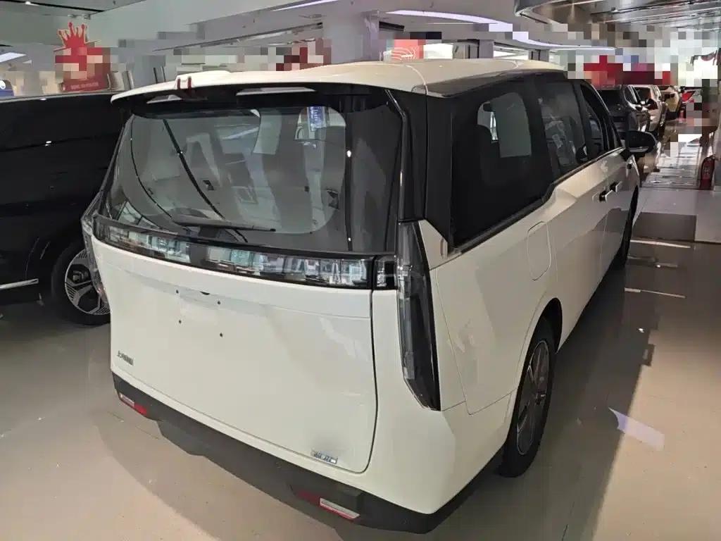 Everyone 7 2024 Facelift Super Hybrid Long Range Enjoy Edition — миниатюра 5