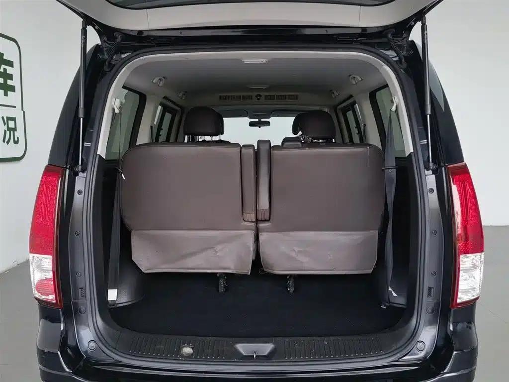 Lingzhi PLUS 2021 2.0L Manual Deluxe 7-Seater — миниатюра 16