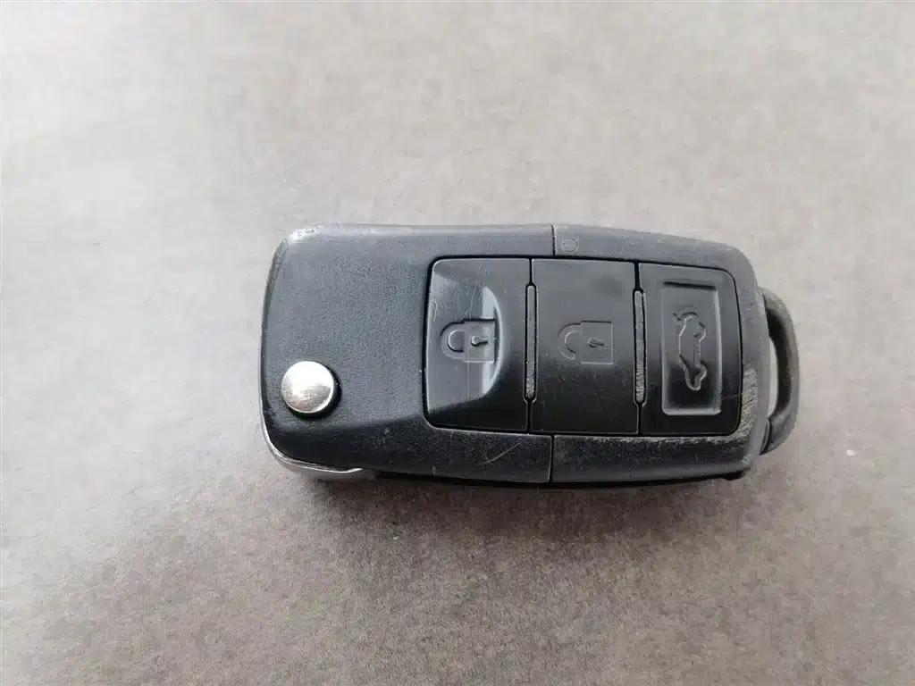 Lingzhi PLUS 2021 2.0L Manual Deluxe 7-Seater — миниатюра 19