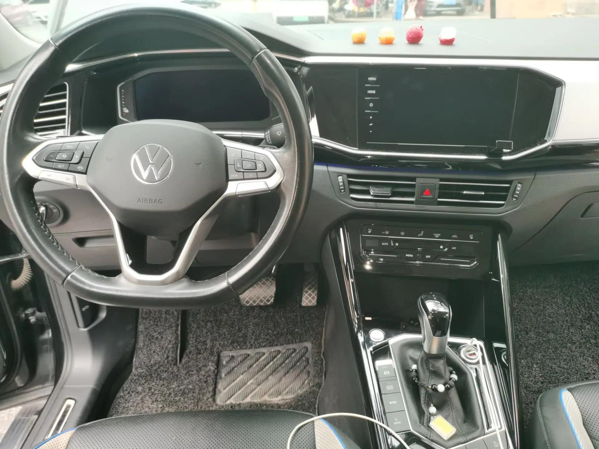 Volkswagen Tayron GTE Plug-in Hybrid 2020 1.4T Luxury Model — миниатюра 9