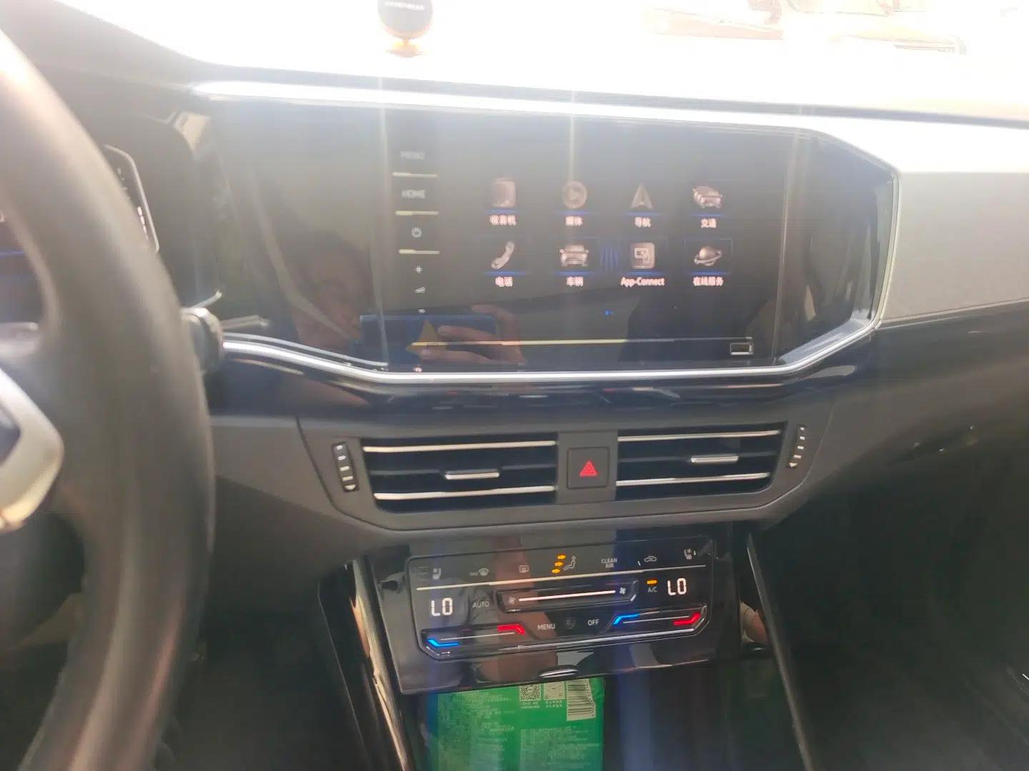 Volkswagen Tayron GTE Plug-in Hybrid 2020 1.4T Luxury Model — миниатюра 13