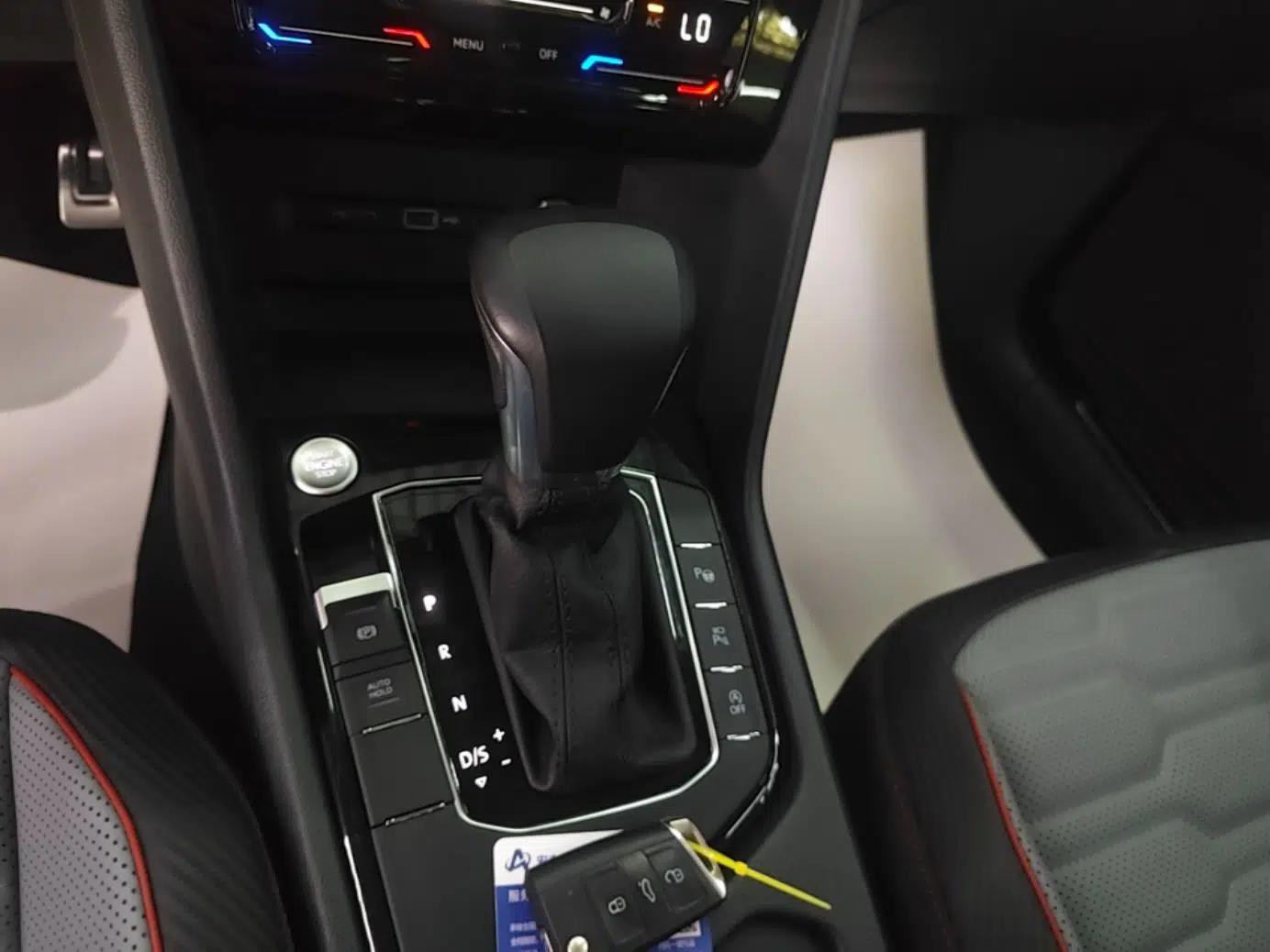 Volkswagen Tiguan X 2023 Facelift 330TSI Two-Wheel-Drive Prestige Flagship Edition — миниатюра 16