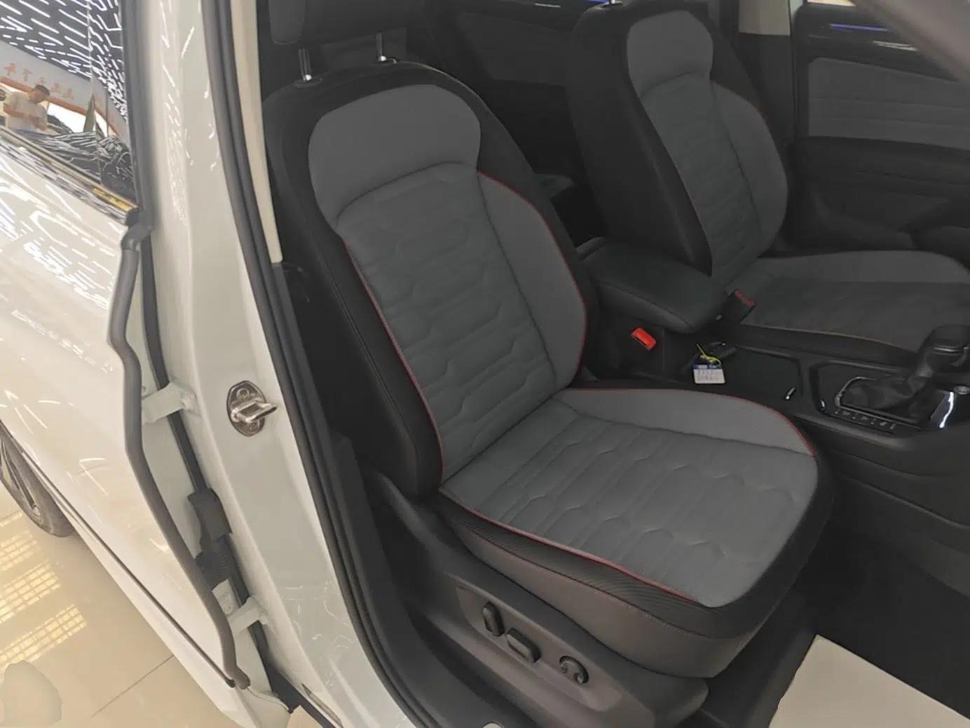 Volkswagen Tiguan X 2023 Facelift 330TSI Two-Wheel-Drive Prestige Flagship Edition — миниатюра 19