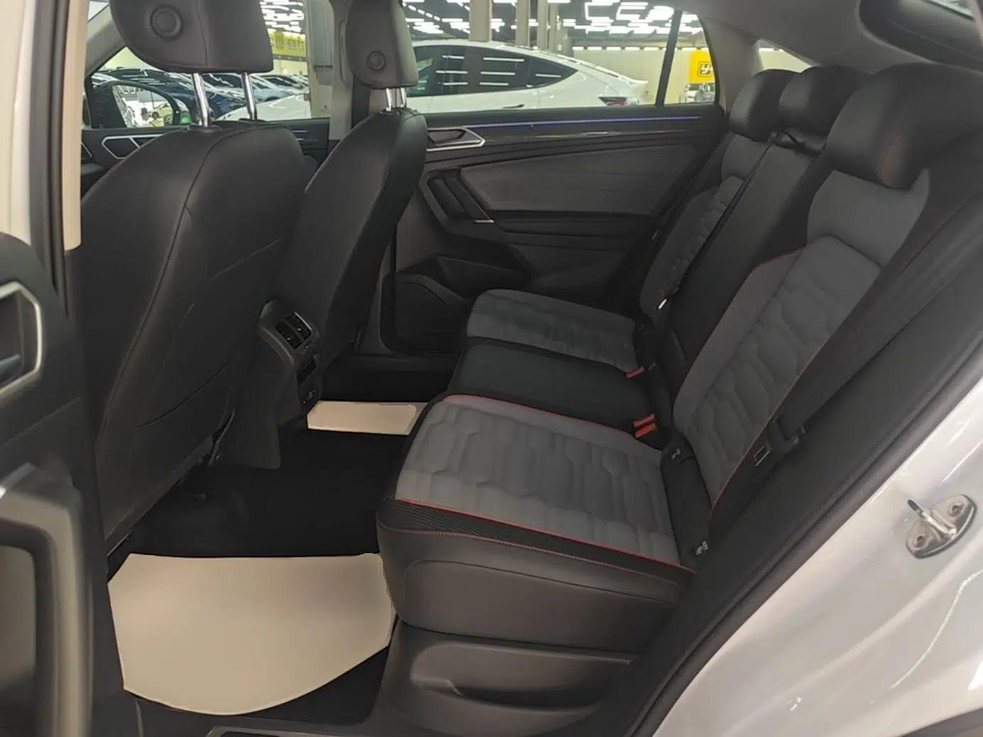 Volkswagen Tiguan X 2023 Facelift 330TSI Two-Wheel-Drive Prestige Flagship Edition — миниатюра 20