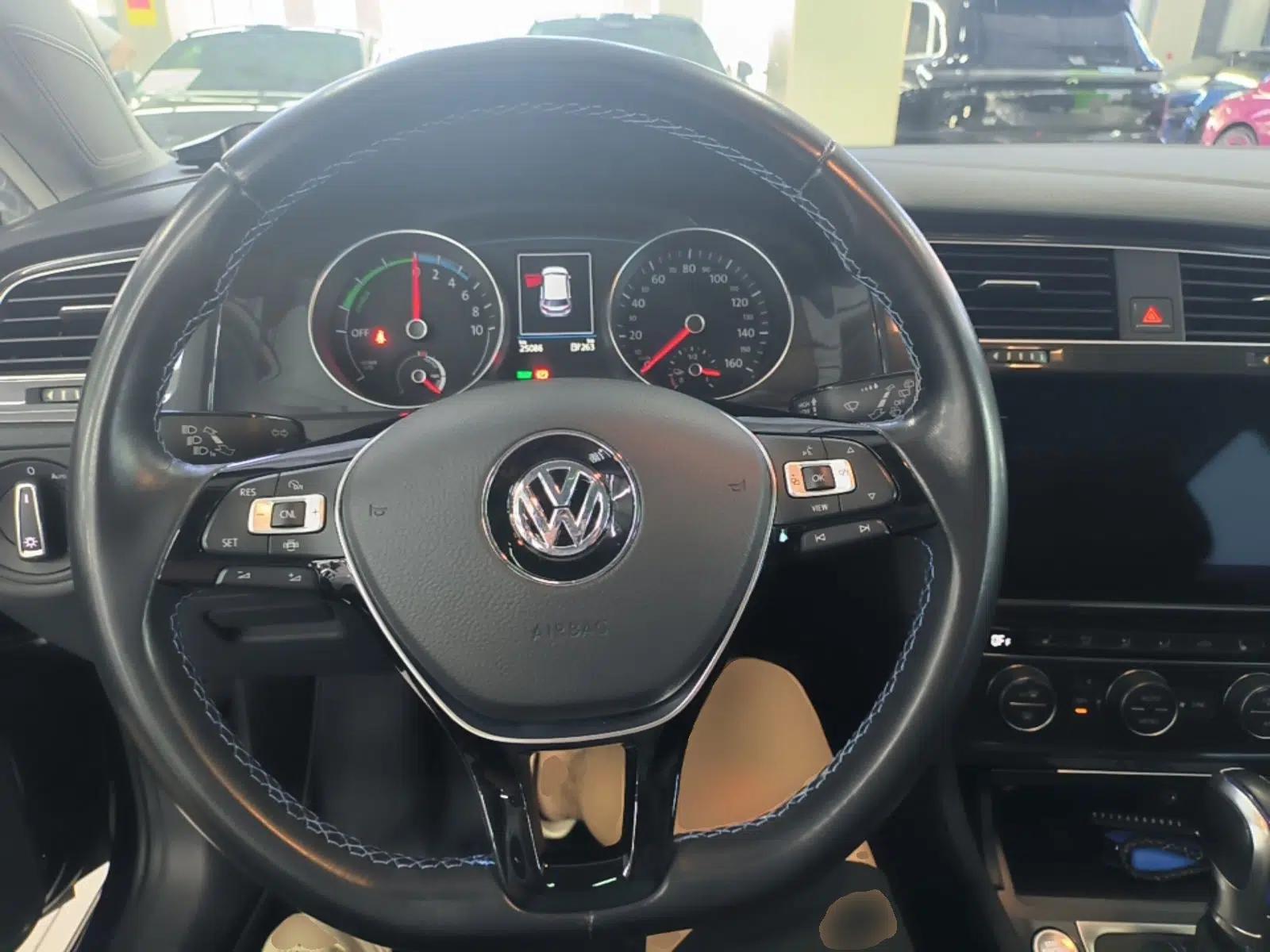 Volkswagen Golf Pure Electric 2020 Chariot Pro — миниатюра 13