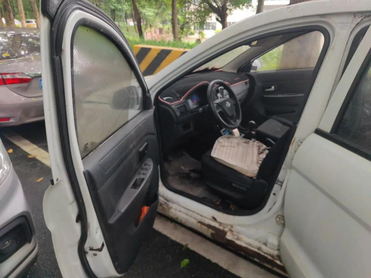 Dongfeng Fengon 330 2014 1.5L Manual Utility Version DK15 — миниатюра 16