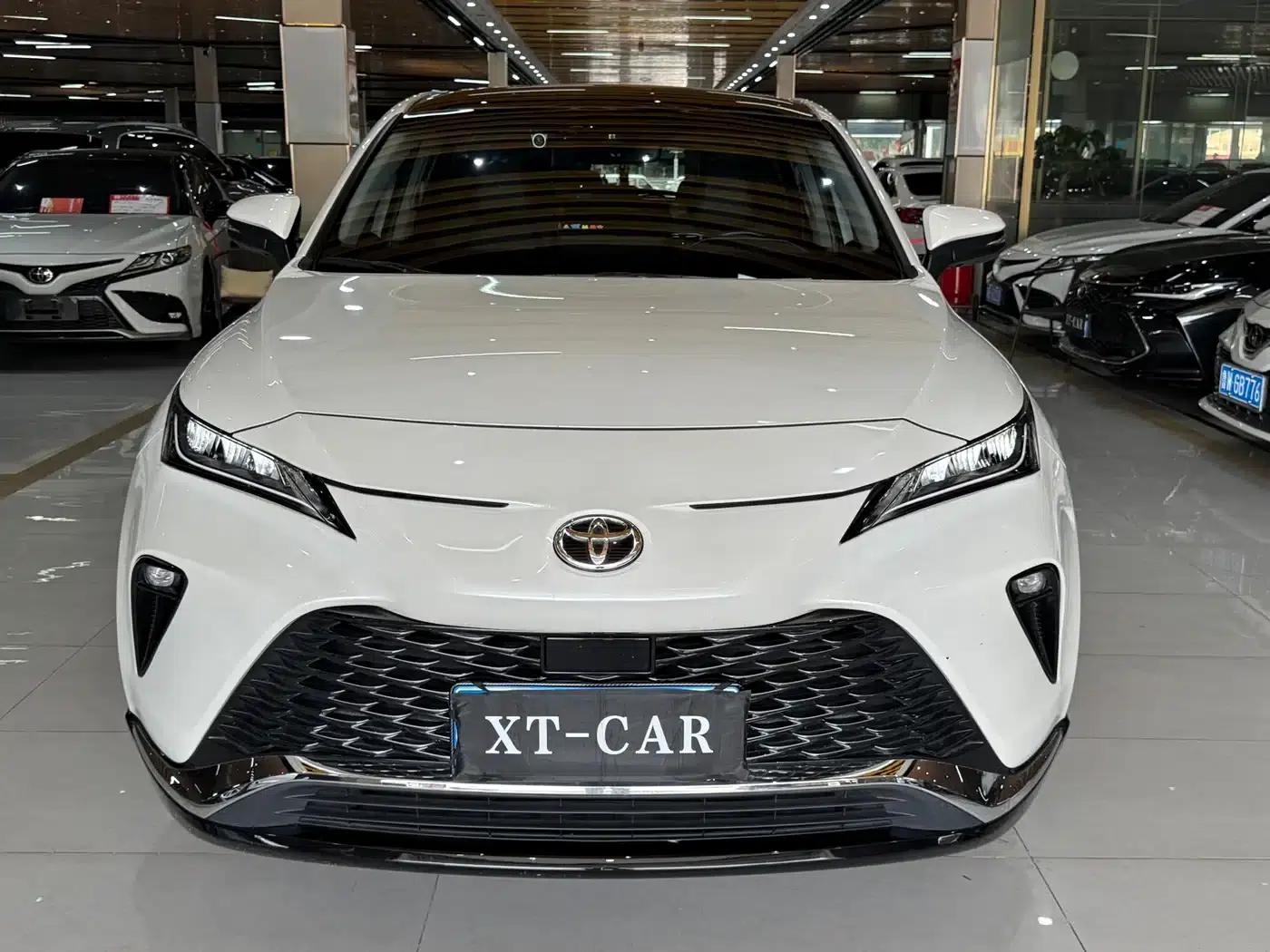Venza 2023 2.0L CVT 2WD Luxury Edition — миниатюра 2