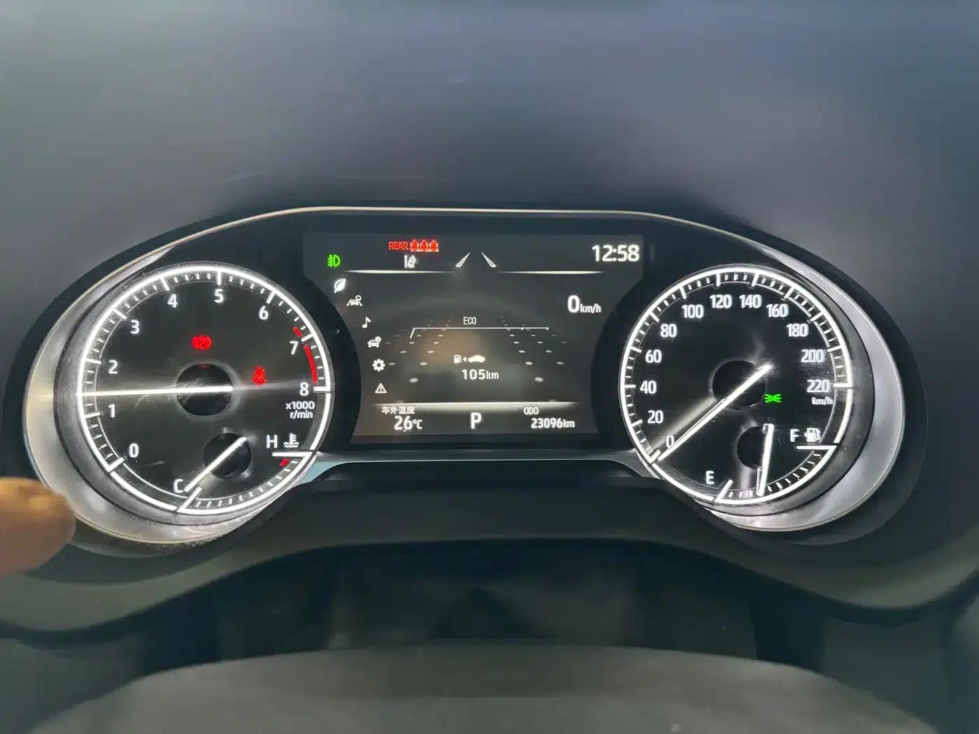 Venza 2023 2.0L CVT 2WD Luxury Edition — миниатюра 13