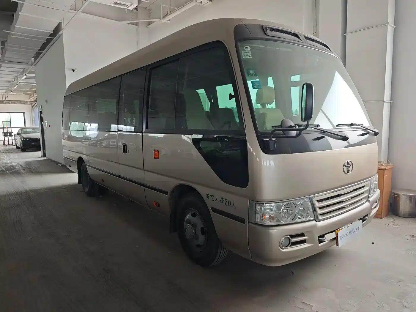2007 Toyota Coaster 2.7L Gasoline Premium Edition (20 Seats) — миниатюра 3