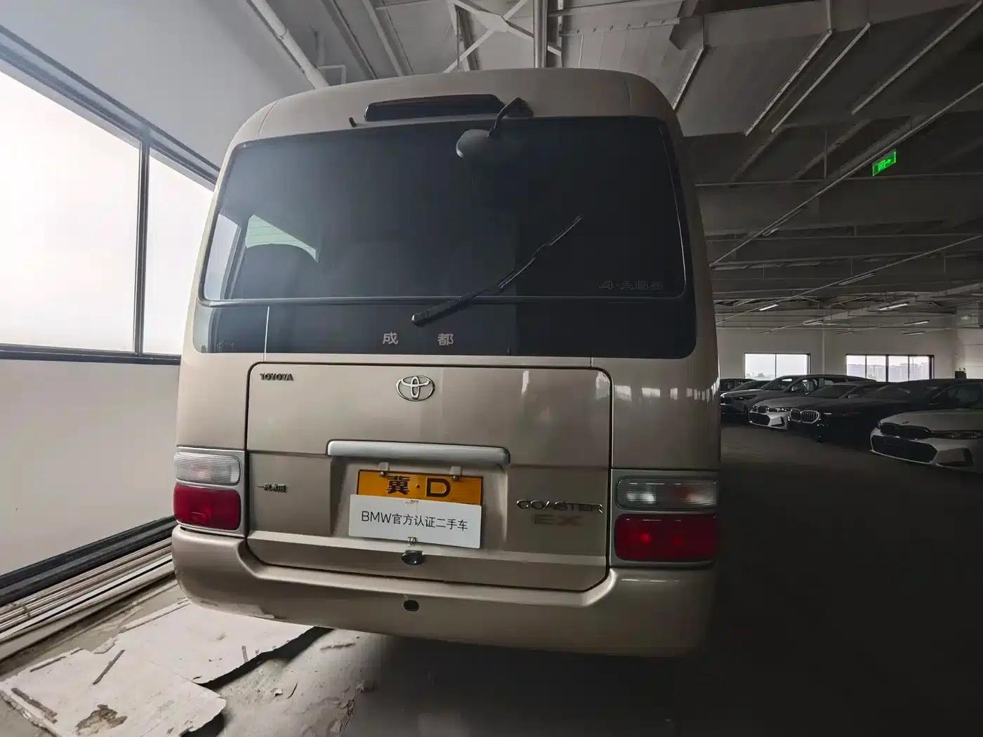2007 Toyota Coaster 2.7L Gasoline Premium Edition (20 Seats) — миниатюра 8