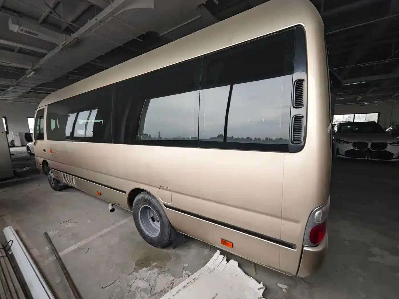 2007 Toyota Coaster 2.7L Gasoline Premium Edition (20 Seats) — миниатюра 9