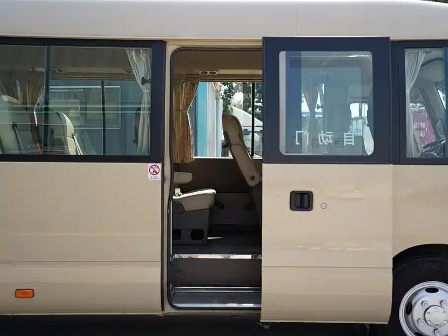 2015 Toyota Coaster 4.0L Premium GRB53L-ZCMSK 20-Seat Special Edition — миниатюра 14