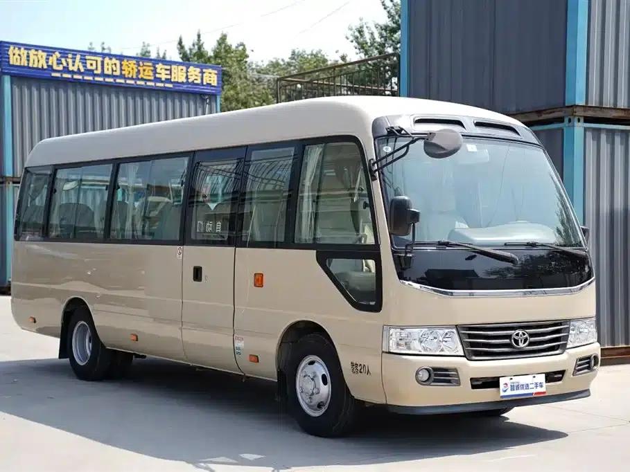 2015 Toyota Coaster 4.0L Premium GRB53L-ZCMSK 20-Seat Special Edition — миниатюра 3