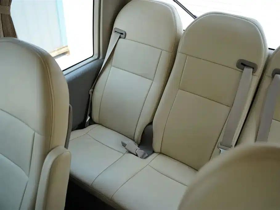 2015 Toyota Coaster 4.0L Premium GRB53L-ZCMSK 20-Seat Special Edition — миниатюра 27