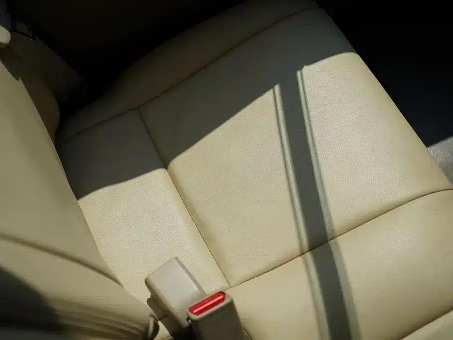 2015 Toyota Coaster 4.0L Premium GRB53L-ZCMSK 20-Seat Special Edition — миниатюра 32