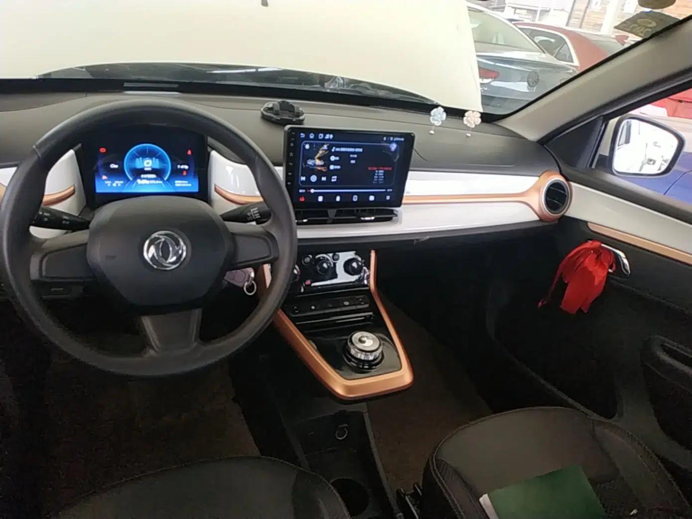 Dongfeng NAMMI BOX 2022 Chasing Wind Edition 331 km Standard Model — миниатюра 15
