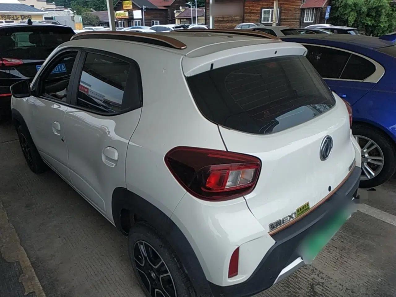 Dongfeng NAMMI BOX 2022 Chasing Wind Edition 331 km Standard Model — миниатюра 4