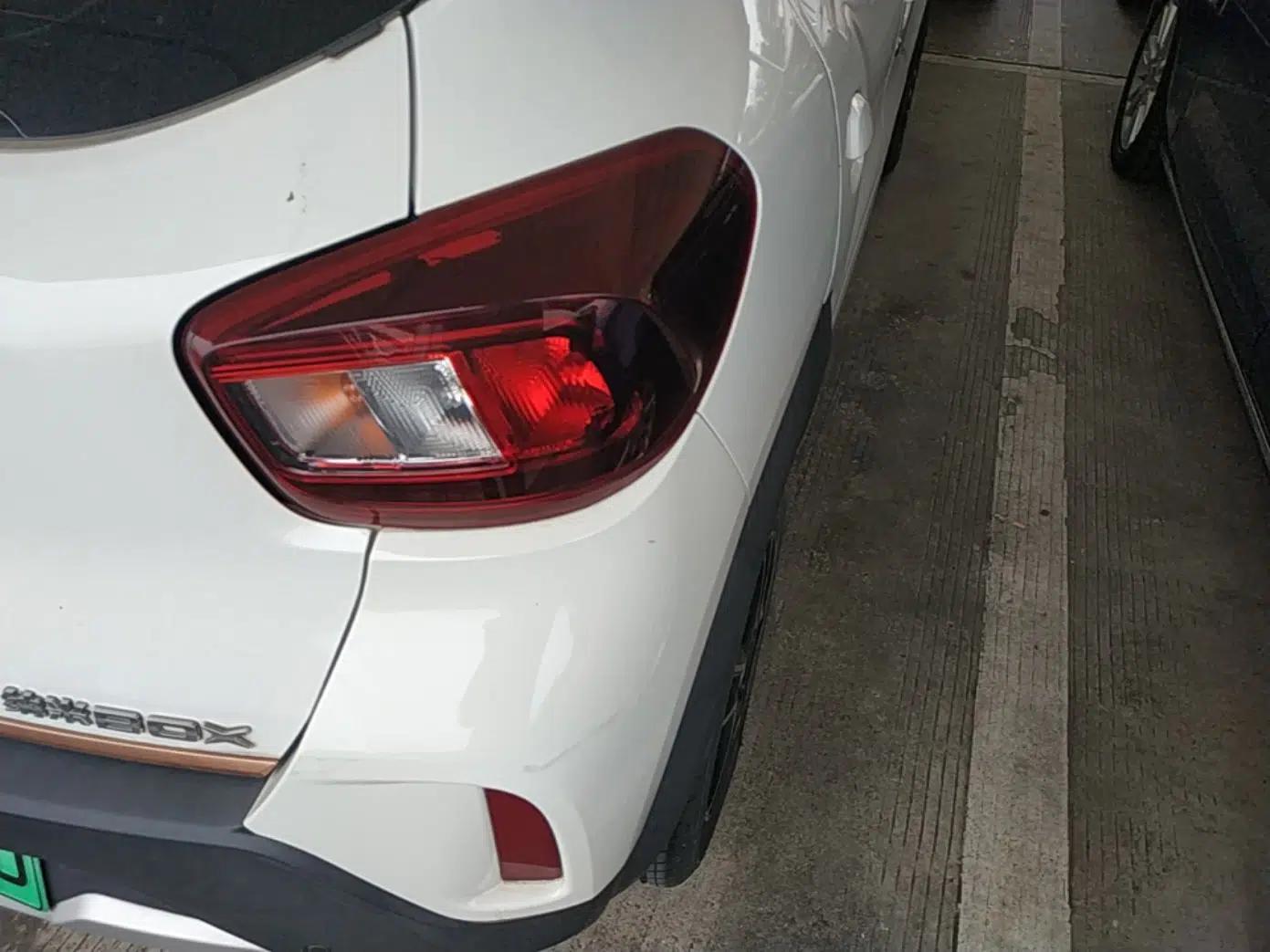 Dongfeng NAMMI BOX 2022 Chasing Wind Edition 331 km Standard Model — миниатюра 9