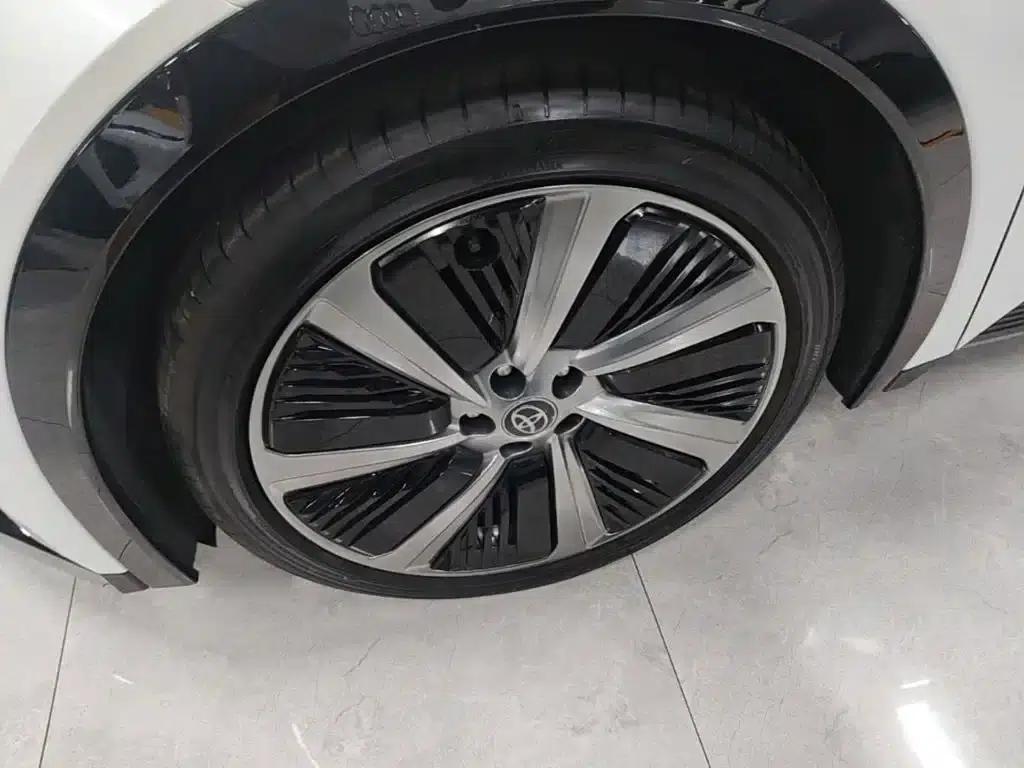 Toyota BZ5 2025 550 PRO Smart Edition — миниатюра 23