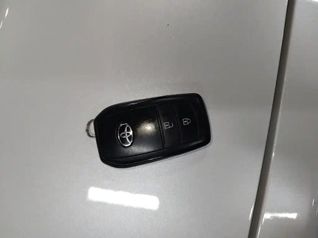 Toyota BZ5 2025 550 PRO Smart Edition — миниатюра 9