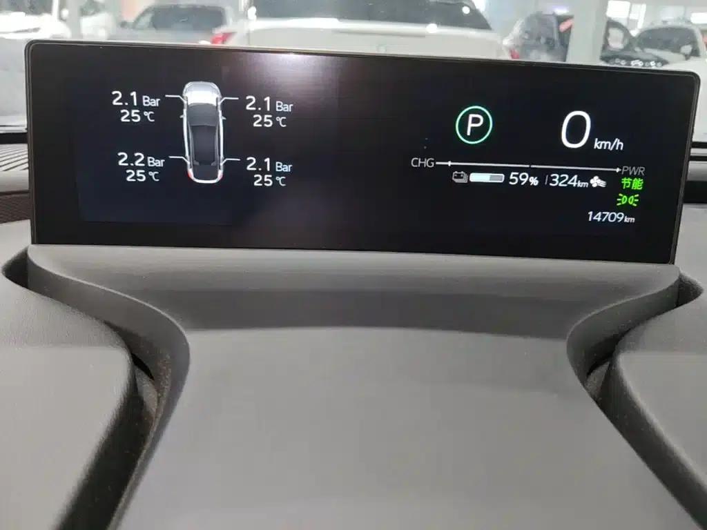 Toyota BZ5 2025 550 PRO Smart Edition — миниатюра 12