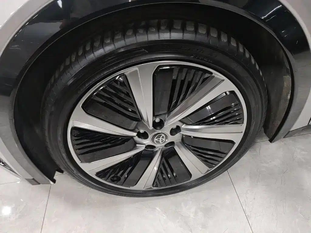 Toyota BZ5 2025 550 PRO Smart Edition — миниатюра 23